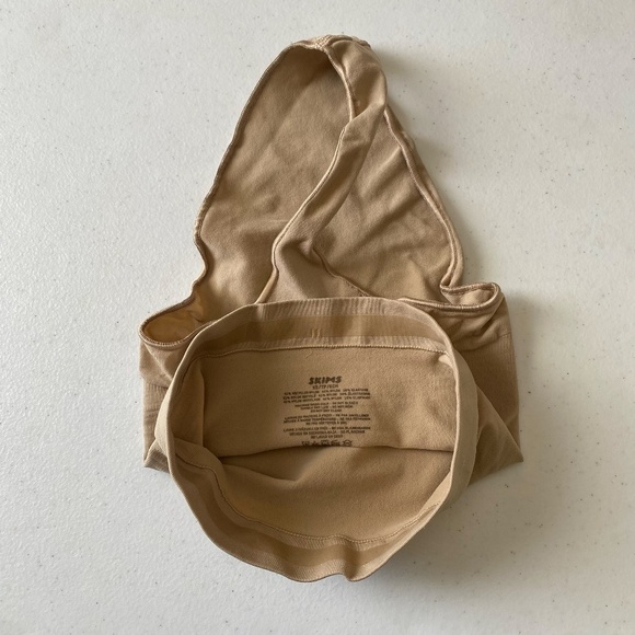 NEW SKIMS Seamless Sculpt High-Waisted Thong Clay Size XS - Picture 7 of 8